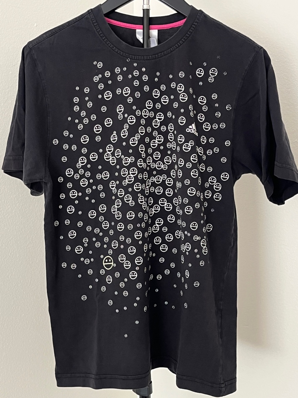 🙂 Vintage Adidas Smiley Bubble Graphic Tee | Quirky Streetwear | Asian Small